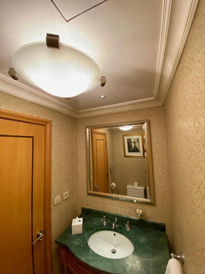 Chez Haytham At Four Seasons Nile Plaza Residential Suite Cairo Exterior photo