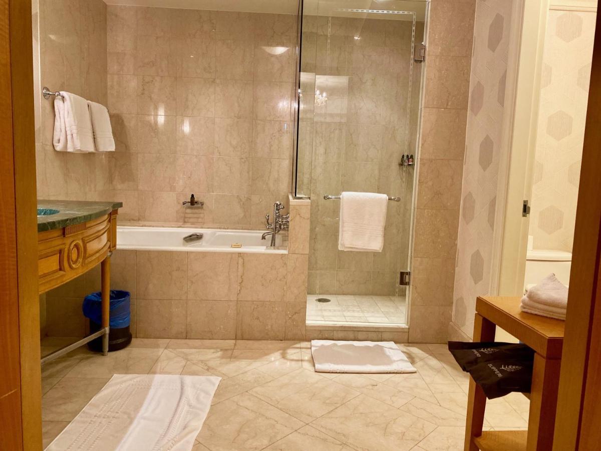 Chez Haytham At Four Seasons Nile Plaza Residential Suite Cairo Exterior photo