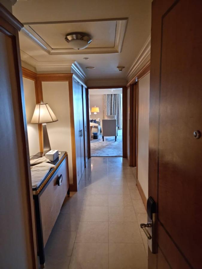 Chez Haytham At Four Seasons Nile Plaza Residential Suite Cairo Exterior photo